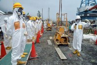 1,6 triệu tấn nước nhiễm xạ thấm vào đất ở Nhật
