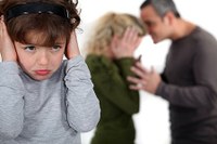 Bạo lực gia đình có thể "gây sẹo" ADN của trẻ