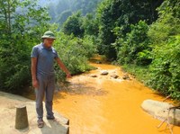 Thanh Hóa: Dân kêu cứu vì mỏ quặng thả chất thải xuống suối 