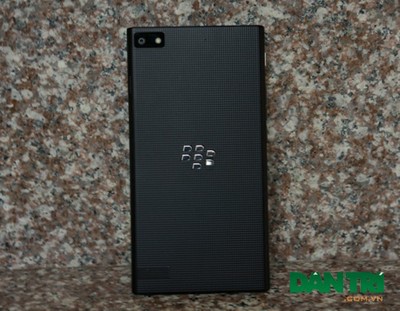 Đánh giá BlackBerry Z3 giá 4,6 triệu đồng