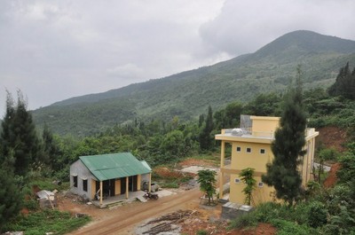 Vịnh Lăng Cô trong tầm nhìn của dự án khu du lịch World Shine trên đèo Hải Vân. Ảnh: Thanh Hải