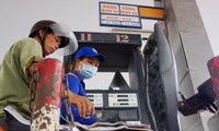 Giá xăng tiếp tục giảm