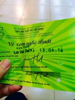 Một chút nghĩ ngợi chuyện 300.000 đồng/cặp vé xem kịch