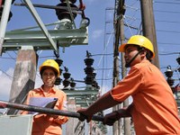 Phó Thủ tướng thúc tiến độ xây dựng thị trường bán điện cạnh tranh