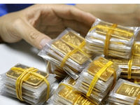 Vàng miếng SJC hạ nhẹ 30.000 đồng mỗi lượng 