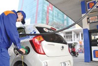 Xăng giảm liên tiếp, cước vận tải không giảm