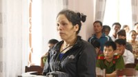 Hồi ức “nằm trên giường 15 ngày cho khách mua xem mặt” của mẹ mìn “lắm chiêu”