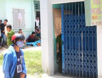 Quảng Nam: Bắt giam người chồng núp dưới giường nhà nghỉ "xử" vợ và nhân tình