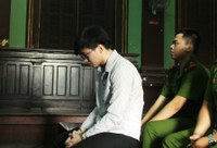 TPHCM: "Chỉ vì phút mù quáng trong tình yêu..."