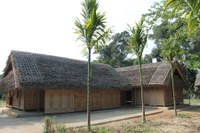 Phục dựng 3 căn nhà hàng xóm của Bác Hồ 
