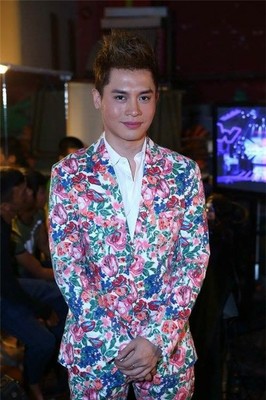 Bất ngờ hơn, Nam Trung còn thẳng thắn