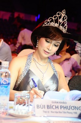 Hoa hậu, Bích Phương, Diệu Hoa
