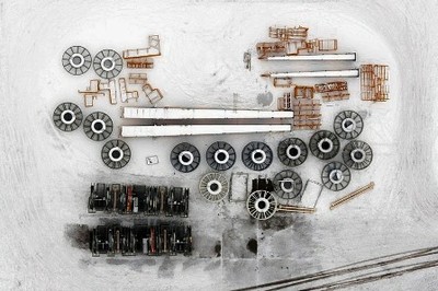 Khu công nghiệp ở cảng Gdynia bị tuyết bao phủ