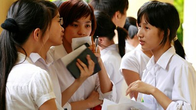 Thí sinh dự thi đại học tại Hà Nội năm 2014. (Ảnh: Hồng Vĩnh)