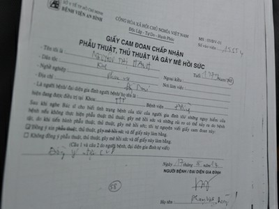Chữ ký được bệnh viện thừa nhận giả mạo của chồng sản phụ