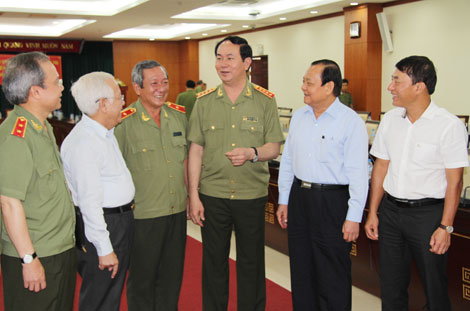 Bộ trưởng Trần Đại Quang kiểm tra công tác đảm bảo an ninh trật tự tại TP Hồ Chí Minh 