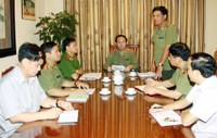 Kiên quyết đấu tranh với tội phạm buôn lậu, gian lận thương mại