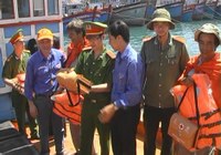 Tuổi trẻ Công an chung sức cùng ngư dân bám biển